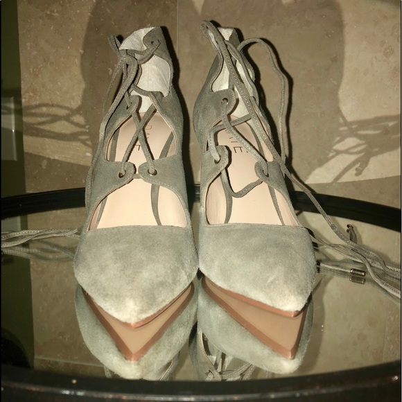 RAYE heels...olive color...adorable - Picture 2 of 6